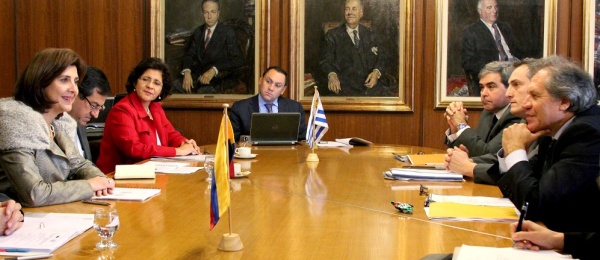 El encuentro estuvo precedido de un diálogo privado entre los Ministros Holguín y Almagro. Foto: OP Cancillería.